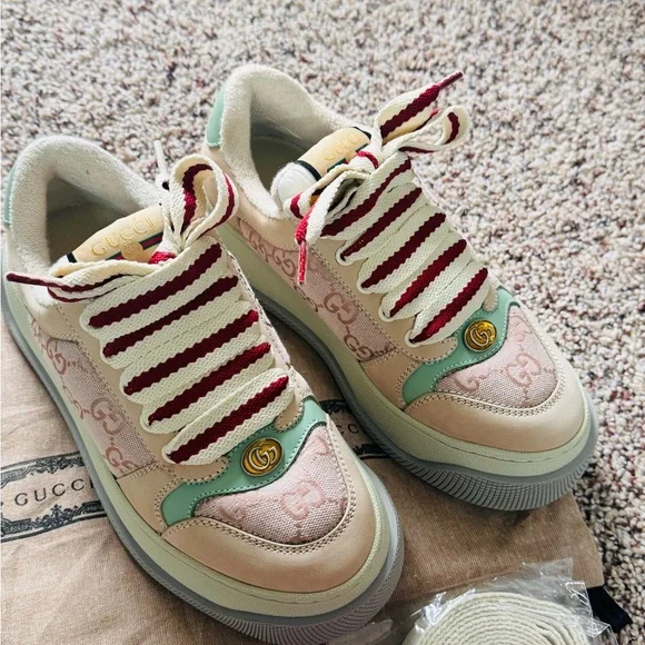 Gucci | Shoes | Gucci Cream And Red Sneakers Vintage Style  display picture 1